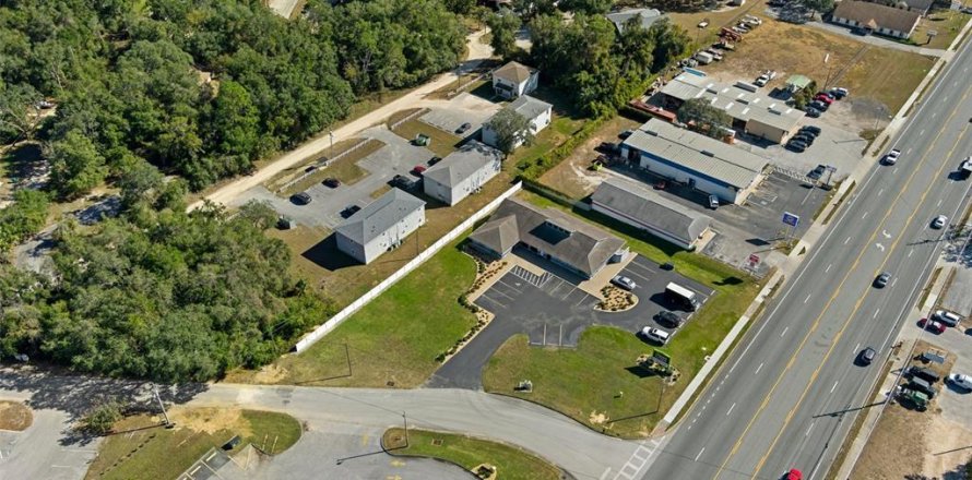 Propiedad comercial en Inverness, Florida 338.91 m2 № 1564753