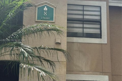 Copropriété à louer à Miami, Floride: 1 chambre, 54.44 m2 № 2046440 - photo 11