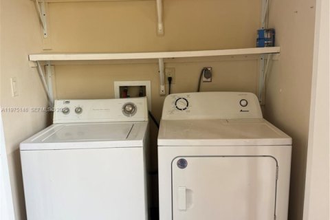 Copropriété à louer à Miami, Floride: 1 chambre, 54.44 m2 № 2046440 - photo 25