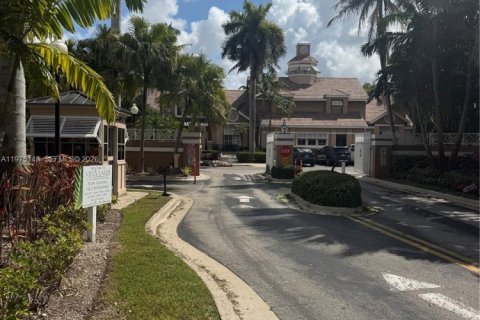 Copropriété à louer à Miami, Floride: 1 chambre, 54.44 m2 № 2046440 - photo 4