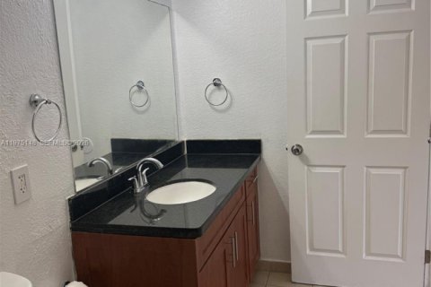 Copropriété à louer à Miami, Floride: 1 chambre, 54.44 m2 № 2046440 - photo 23