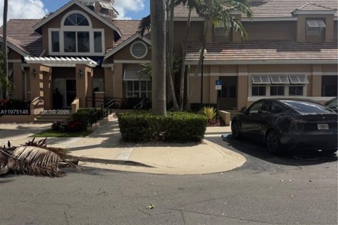 Copropriété à louer à Miami, Floride: 1 chambre, 54.44 m2 № 2046440 - photo 10