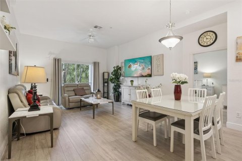 Condominio en venta en Davenport, Florida, 3 dormitorios, 113.99 m2 № 2205151 - foto 10