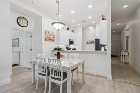 Condominio en venta en Davenport, Florida, 3 dormitorios, 113.99 m2 № 2205151 - foto 11