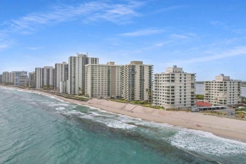 Copropriété à vendre à Riviera Beach, Floride: 2 chambres, 123.56 m2 № 1142246 - photo 1