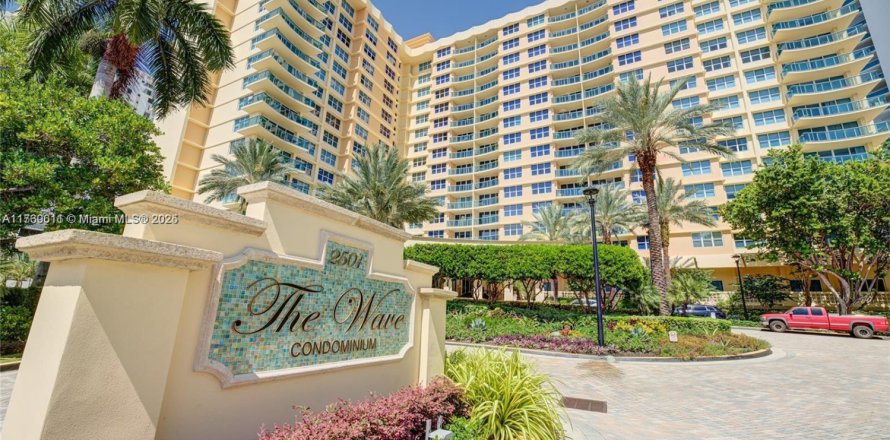 Estudio en el Condominio en Hollywood, Florida № 1706444
