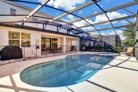 Casa en venta en Kissimmee, Florida, 5 dormitorios, 284.93 m2 № 2144098 - foto 23