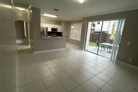 Снять в аренду виллу или дом в Уэстон, Флорида 4 спальни, 194.26м2, № 1990979 - фото 26