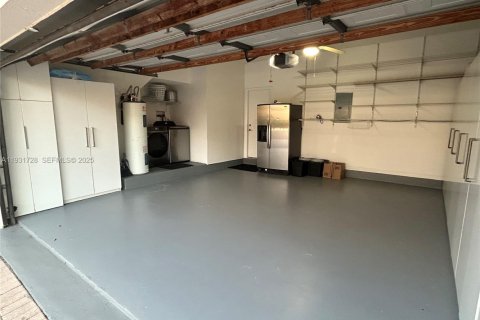 Снять в аренду виллу или дом в Уэстон, Флорида 4 спальни, 194.26м2, № 1990979 - фото 9