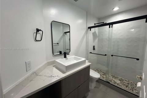 Снять в аренду виллу или дом в Уэстон, Флорида 4 спальни, 194.26м2, № 1990979 - фото 11