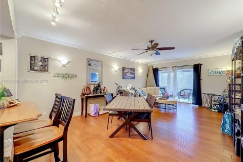Condominio en venta en Fort Lauderdale, Florida, 2 dormitorios, 83.61 m2 № 2263724 - foto 11