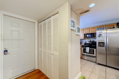 Condominio en venta en Fort Lauderdale, Florida, 2 dormitorios, 83.61 m2 № 2263724 - foto 20