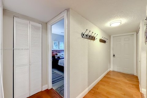 Condominio en venta en Fort Lauderdale, Florida, 2 dormitorios, 83.61 m2 № 2263724 - foto 19