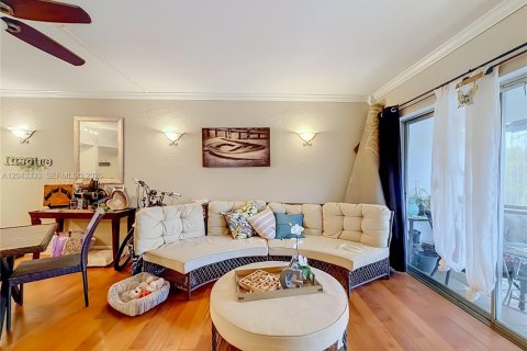 Condominio en venta en Fort Lauderdale, Florida, 2 dormitorios, 83.61 m2 № 2263724 - foto 3