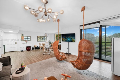 Copropriété à vendre à Hollywood, Floride: 2 chambres, 115.38 m2 № 1989732 - photo 3