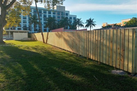 Immobilier commercial à vendre à Dania Beach, Floride № 2017088 - photo 8