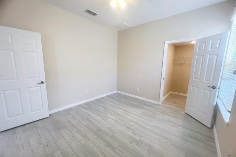 Casa en alquiler en Davenport, Florida, 7 dormitorios, 265.33 m2 № 1913839 - foto 24