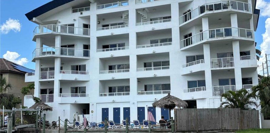 Condo à Clearwater, Floride, 3 chambres  № 1806700