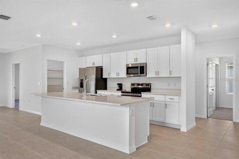 Casa en venta en Edgewater, Florida, 4 dormitorios, 193.7 m2 № 2157844 - foto 3