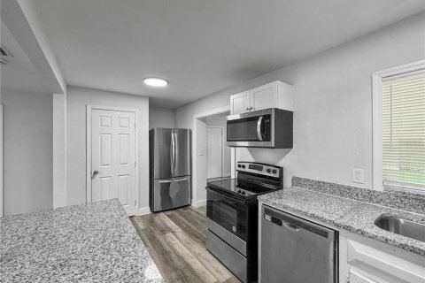 Villa ou maison à louer à Apopka, Floride: 3 chambres, 130.25 m2 № 2419940 - photo 6