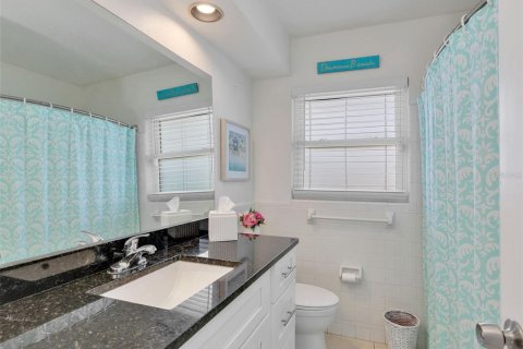 Casa en venta en Cape Coral, Florida, 3 dormitorios, 207.92 m2 № 1908637 - foto 22