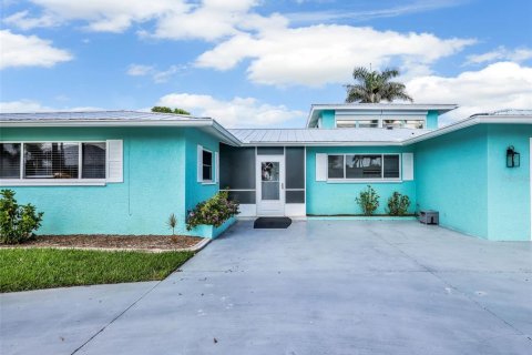 Casa en venta en Cape Coral, Florida, 3 dormitorios, 207.92 m2 № 1908637 - foto 7
