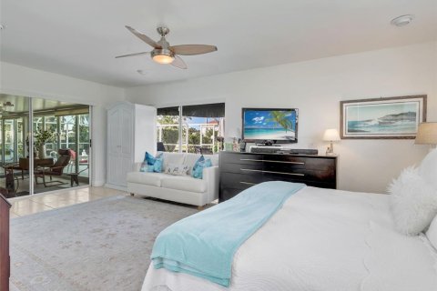 Casa en venta en Cape Coral, Florida, 3 dormitorios, 207.92 m2 № 1908637 - foto 15