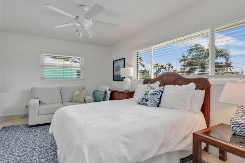 Casa en venta en Cape Coral, Florida, 3 dormitorios, 207.92 m2 № 1908637 - foto 21
