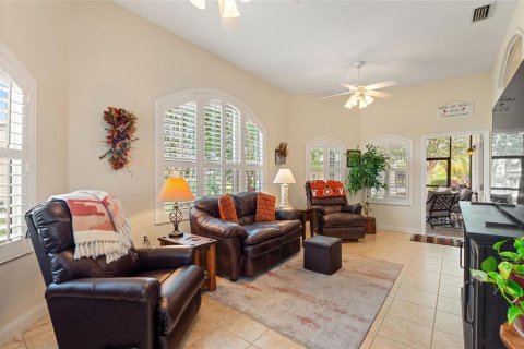 House in Polk City, Florida 2 bedrooms, 198.25 sq.m. № 1919054 - photo 30