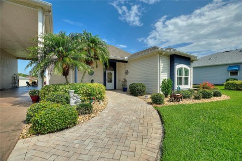 House in Polk City, Florida 2 bedrooms, 198.25 sq.m. № 1919054 - photo 9
