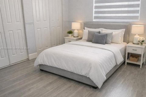 Apartment in Hialeah Gardens, Florida 2 bedrooms, 89.19 sq.m. № 2003614 - photo 4