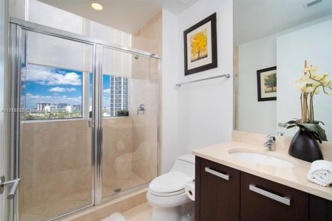 Купить кондоминиум в Санни-Айлс-Бич, Флорида 3 спальни, 199.09м2, № 1959514 - фото 18