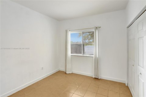 Купить виллу или дом в Хомстед, Флорида 3 спальни, 111.48м2, № 1970956 - фото 15