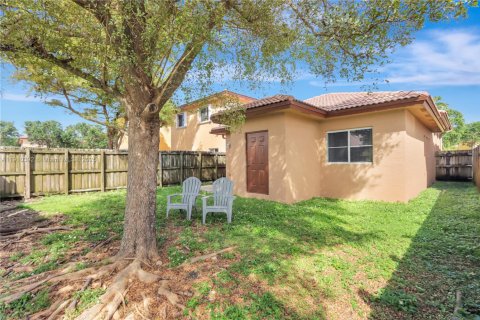 Купить виллу или дом в Хомстед, Флорида 3 спальни, 111.48м2, № 1970956 - фото 19