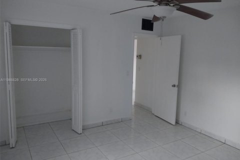 Appartement à louer à Hallandale Beach, Floride: 1 chambre, 58.99 m2 № 2051436 - photo 9