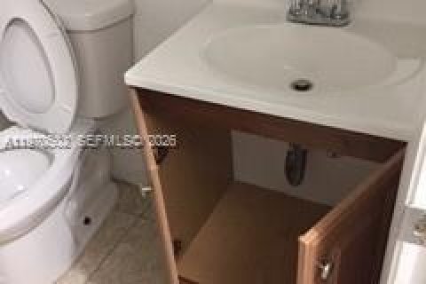 Condo in Miramar, Florida, 2 bedrooms  № 2032065 - photo 18