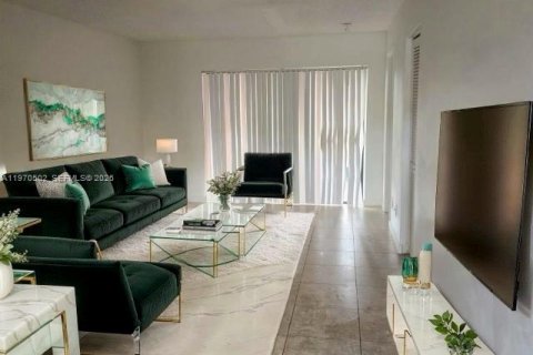 Condo in Miramar, Florida, 2 bedrooms  № 2032065 - photo 4