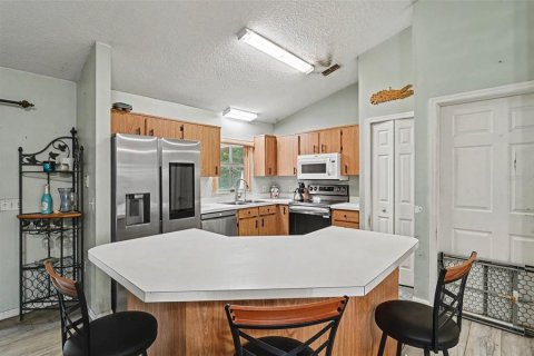 Villa ou maison à vendre à Deltona, Floride: 4 chambres, 117.43 m2 № 2277688 - photo 4