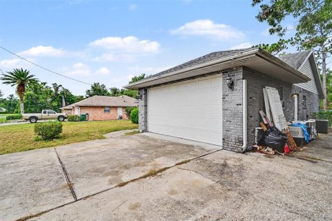 Villa ou maison à vendre à Deltona, Floride: 4 chambres, 117.43 m2 № 2277688 - photo 7