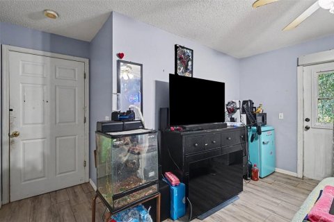 Villa ou maison à vendre à Deltona, Floride: 4 chambres, 117.43 m2 № 2277688 - photo 17