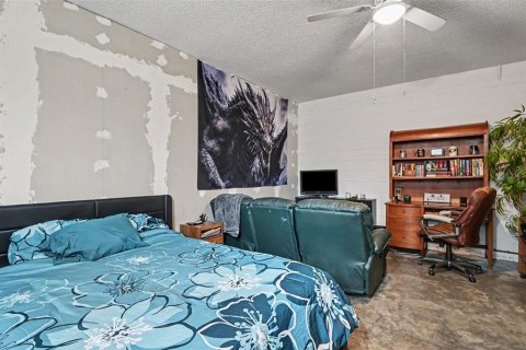 Villa ou maison à vendre à Deltona, Floride: 4 chambres, 117.43 m2 № 2277688 - photo 14