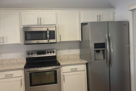 Touwnhouse à louer à Tampa, Floride: 2 chambres, 110 m2 № 2101793 - photo 10