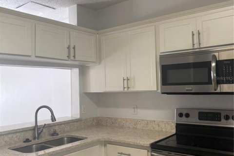Touwnhouse à louer à Tampa, Floride: 2 chambres, 110 m2 № 2101793 - photo 13