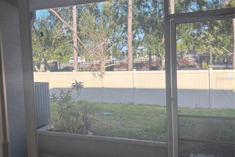 Touwnhouse à louer à Tampa, Floride: 2 chambres, 110 m2 № 2101793 - photo 18
