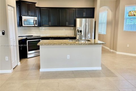 House in Homestead, Florida 4 bedrooms, 235.41 sq.m. № 1970237 - photo 5