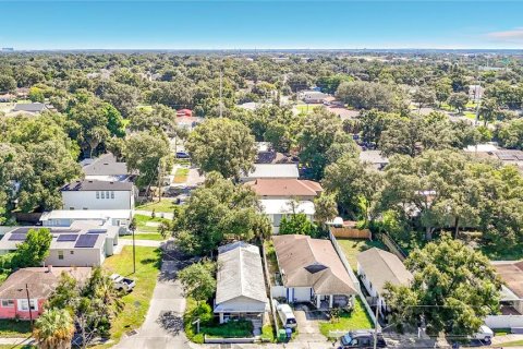 Casa en venta en Tampa, Florida, 3 dormitorios, 86.96 m2 № 2388128 - foto 16
