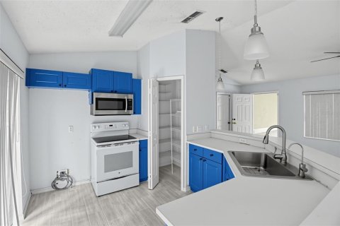Villa ou maison à vendre à DeBary, Floride: 3 chambres, 103.68 m2 № 2391330 - photo 12