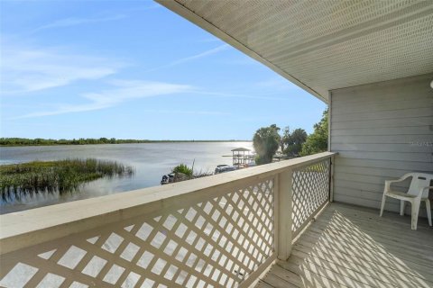Adosado en Winter Haven, Florida 3 dormitorios, 130.71 m2 № 2112208