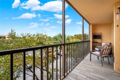 Condo in Miami, Florida, 2 bedrooms  № 2042330 - photo 24