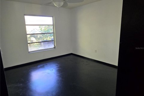 Casa en venta en Sarasota, Florida, 2 dormitorios, 112.04 m2 № 2211898 - foto 2